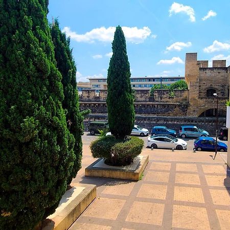 Regard Sur Les Remparts - Terrasse & Parking Leilighet Avignon Eksteriør bilde