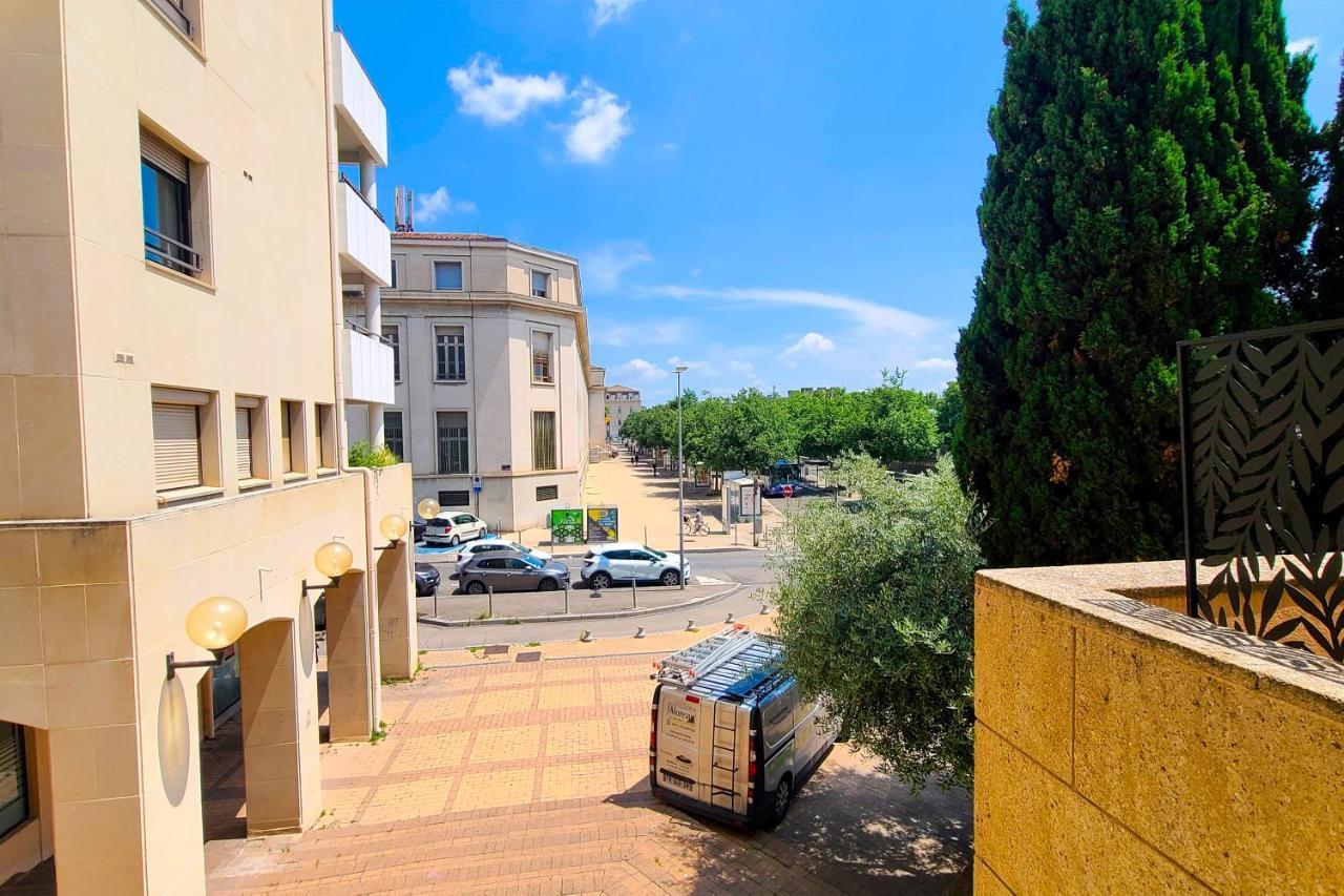 Regard Sur Les Remparts - Terrasse & Parking Leilighet Avignon Eksteriør bilde